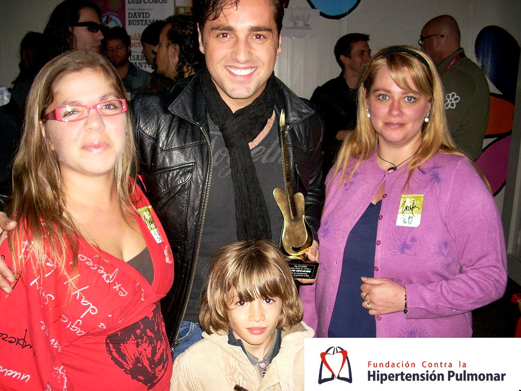 David Bustamante con Dani, Patri y Elena